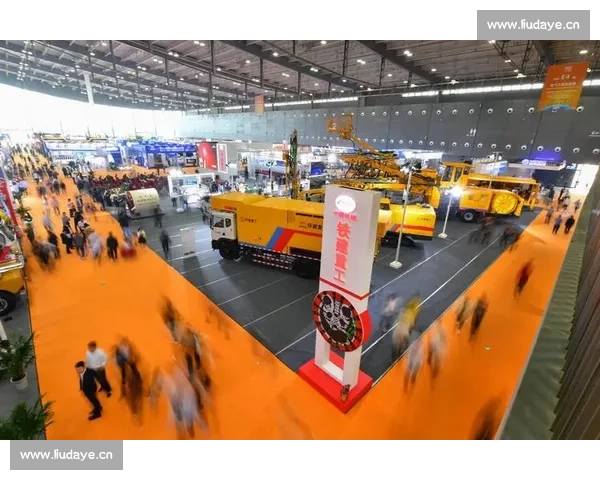 挖掘机大赛精彩开幕 技术与速度的巅峰对决全程直播 挖掘机大赛精彩开幕 技术与速度的巅峰对决全程直播