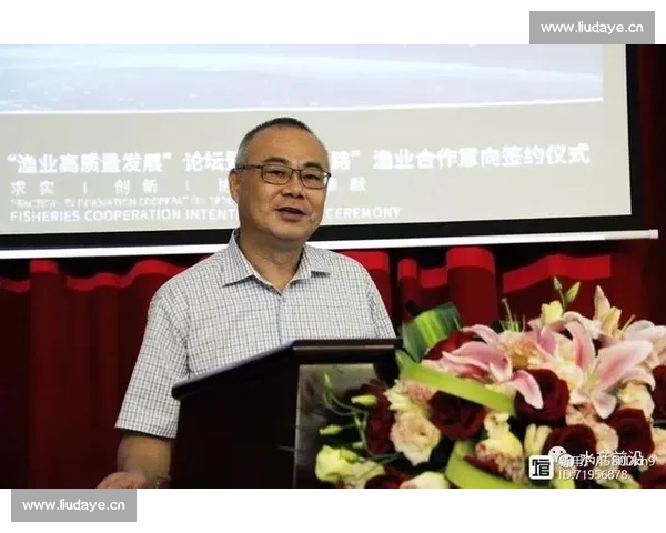 体育职业发展路径与未来趋势探索：从选手到管理者的转型之路